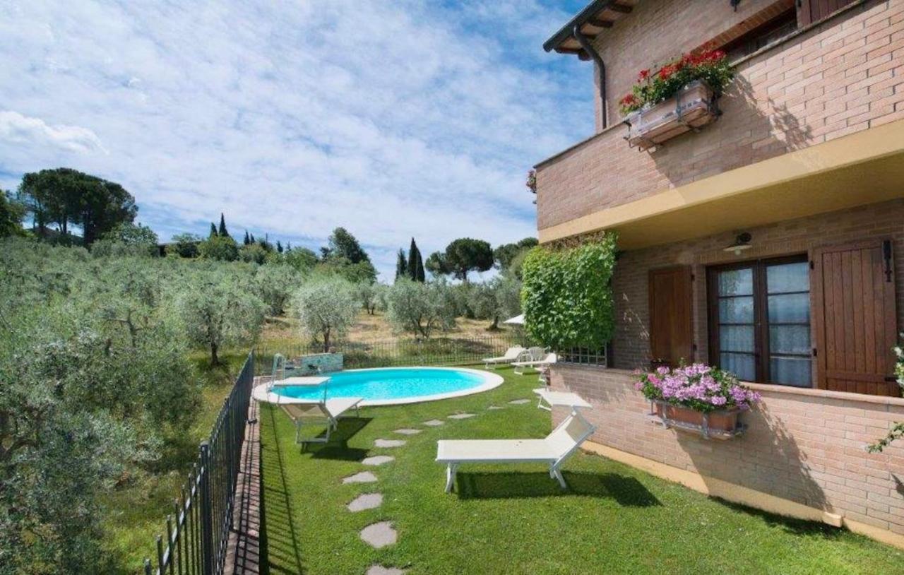 Casa Vacanze Con Piscina A San Gimignano Aparthotel Εξωτερικό φωτογραφία